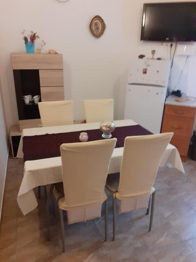Iva Apartments Šilo 外观 照片