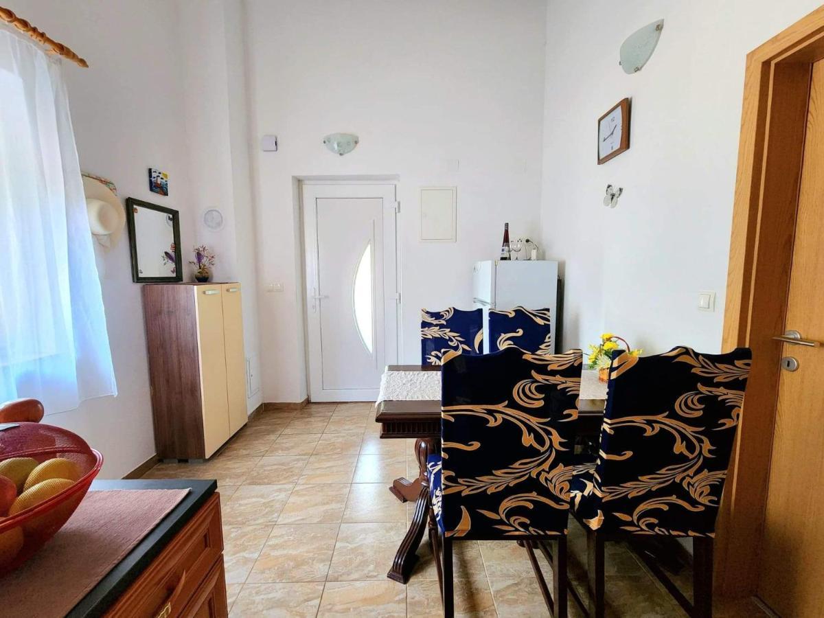 Iva Apartments Šilo 外观 照片